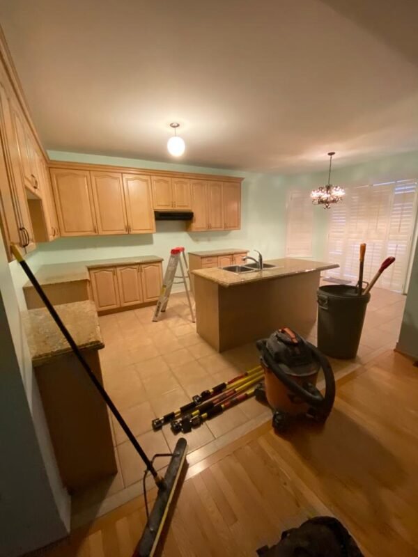 686e56a0-b119-43dd-b565-589077325935